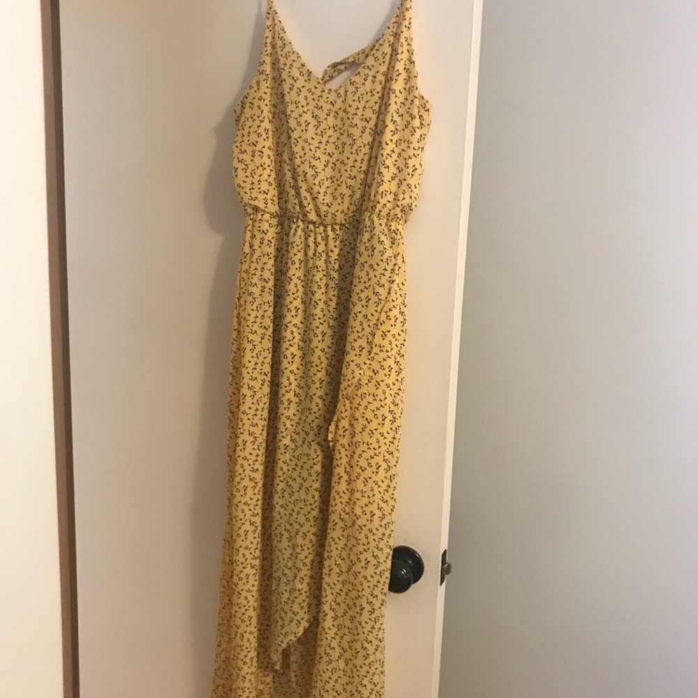 High low yellow dress with flowers